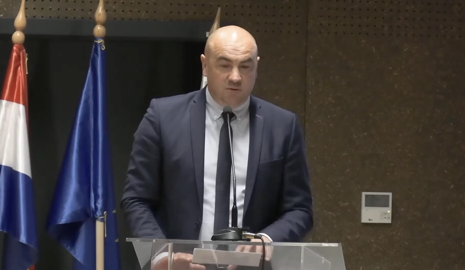 Otpad, brza cesta i otoci: Ključne teme vijećničkih pitanja na županijskoj sjednici (VIDEO)